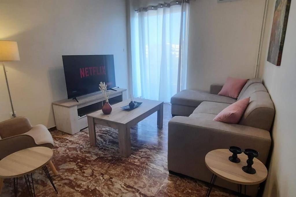 Comfort Apartment In The City Kalamata Zewnętrze zdjęcie